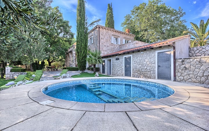 Villa Theodora - 15th Century 4 Bedroom Villa Close To Dubrovnik By Mywaycation - Cavtat