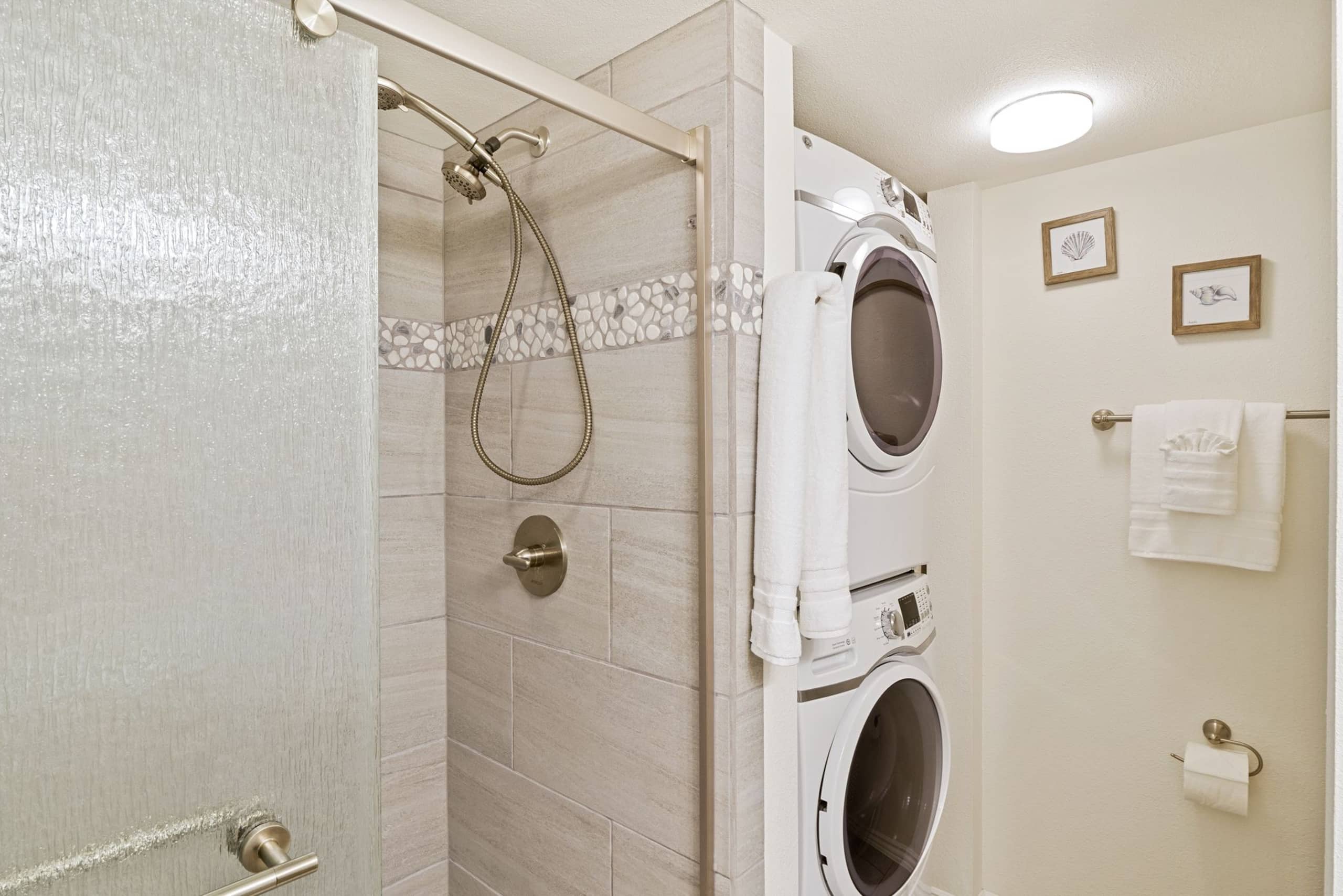 Condo in Kailua-Kona · ★4.79 · 2 bedrooms · 3 beds · 2 baths - Image 26