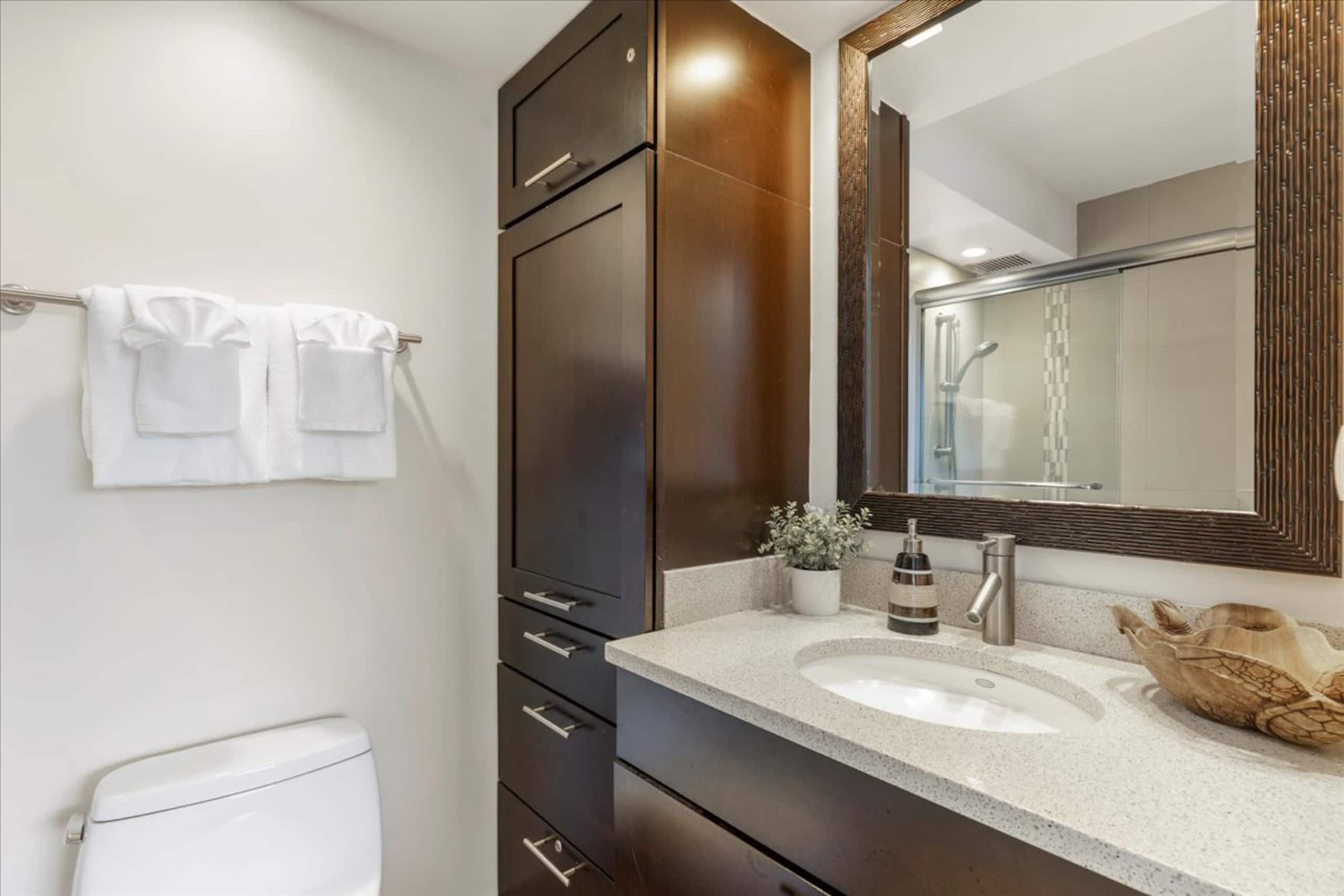 Condo in Kihei · ★4.65 · 2 bedrooms · 3 beds · 2 baths - Image 34