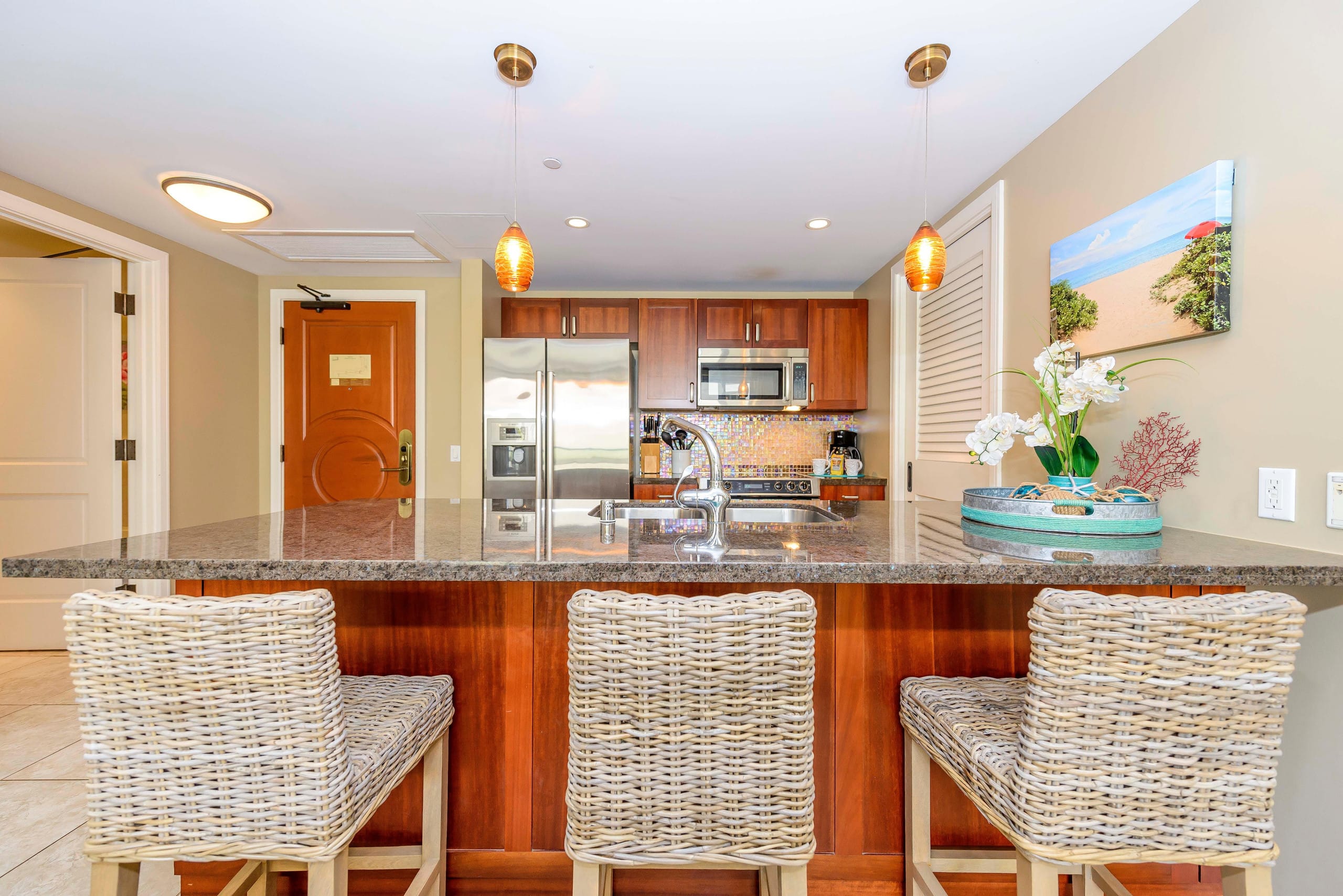 Condo in Lahaina · ★4.82 · 1 bedroom · 2 beds · 1 bath - Image 10
