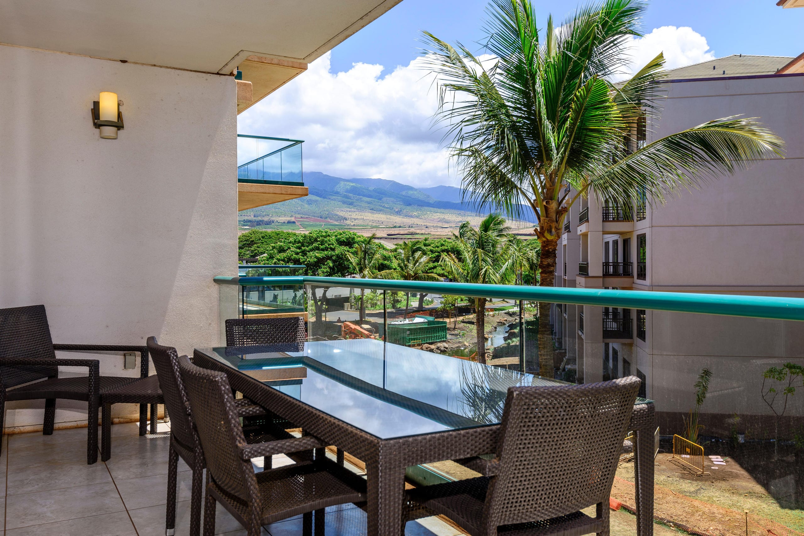 Condo in Lahaina · ★4.82 · 1 bedroom · 2 beds · 1 bath - Image 5