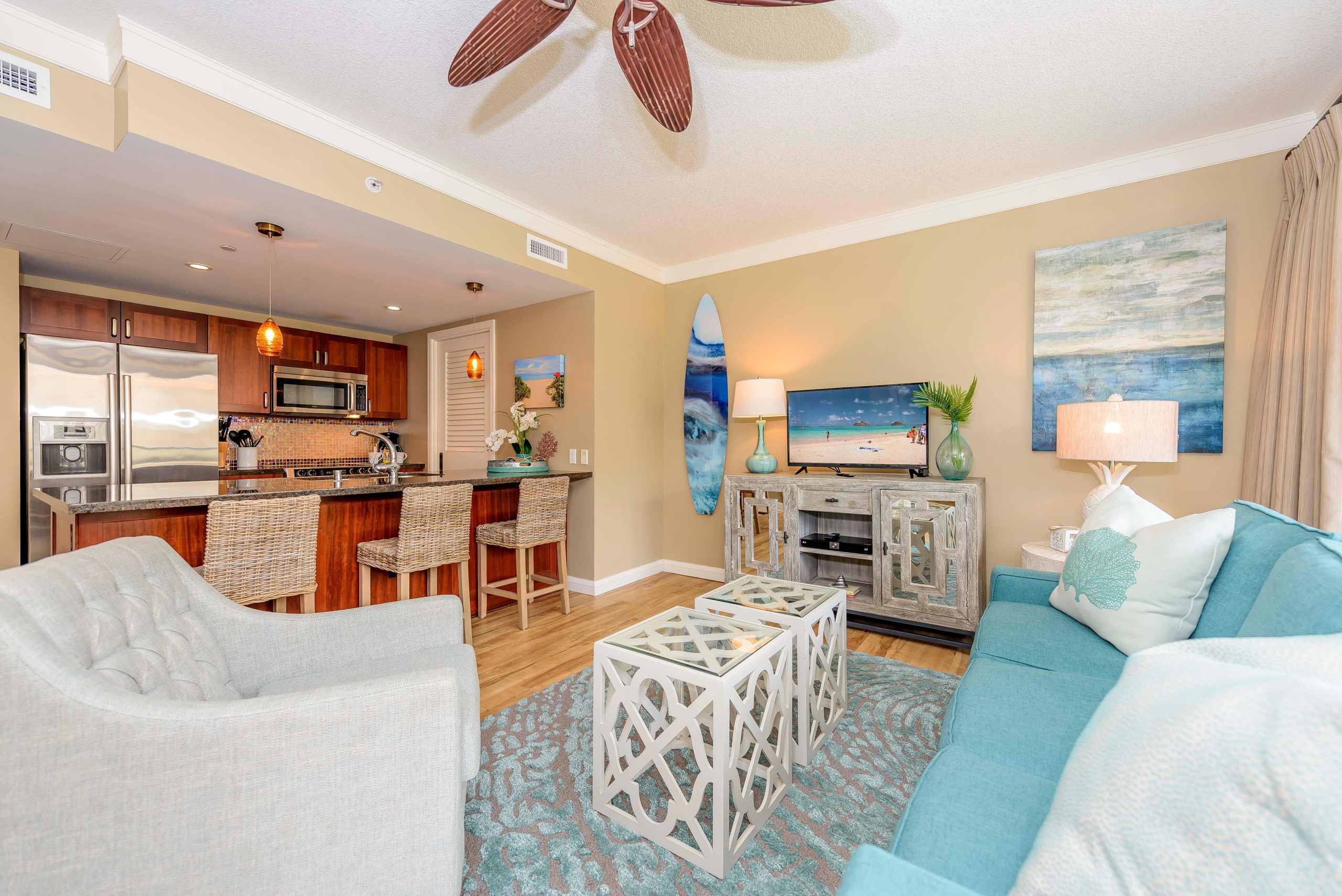 Condo in Lahaina · ★4.82 · 1 bedroom · 2 beds · 1 bath - Image 3