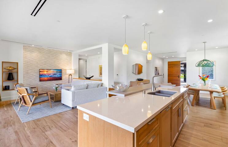 Maui Resort Rentals: 6BR Luana Garden Villas gallery image 4