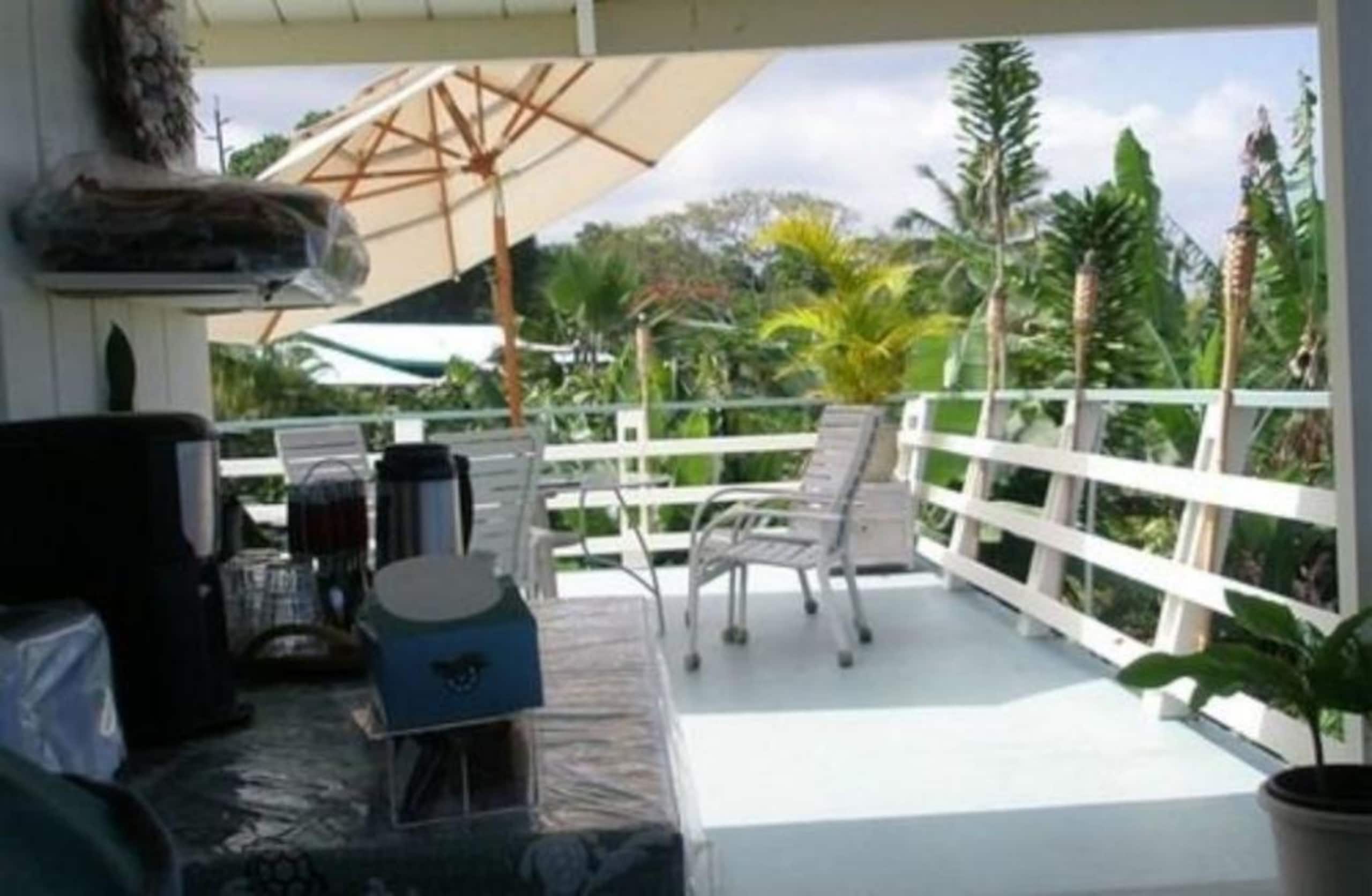 Hibiscus Suite @ Hale-Hoola B & B - Photo 10