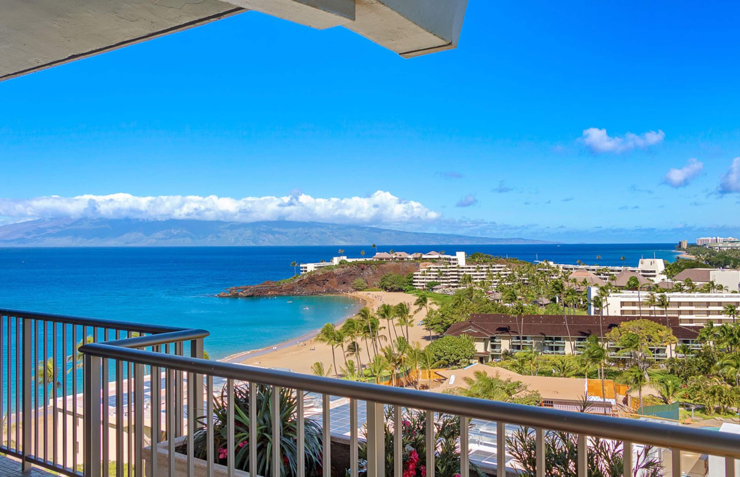 Condo in Lahaina · ★4.7 · 1 bedroom · 2 beds · 2 baths - Image 6