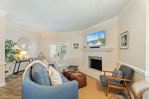 Popular Airbnb listing: Walkable 2 BR in Mordecai | Close to Everything in Raleigh