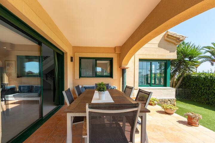 House Amfora 70, in 1st line, A/C, Wi-Fi, private gallery image 5