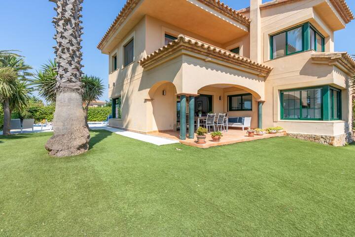 House Amfora 70, in 1st line, A/C, Wi-Fi, private gallery image 3