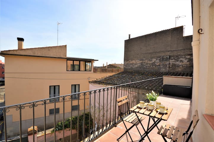 Peixateries Velles, 1-2. For 4 people, wifi, A/C,