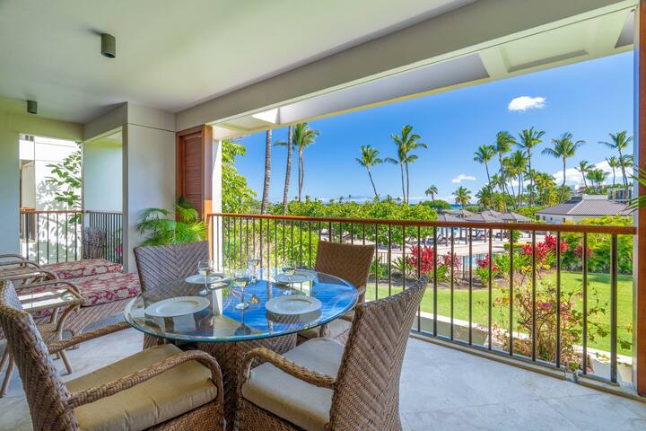 Newly Upgraded 2bdrm Oceanfront Condo-By the Beach