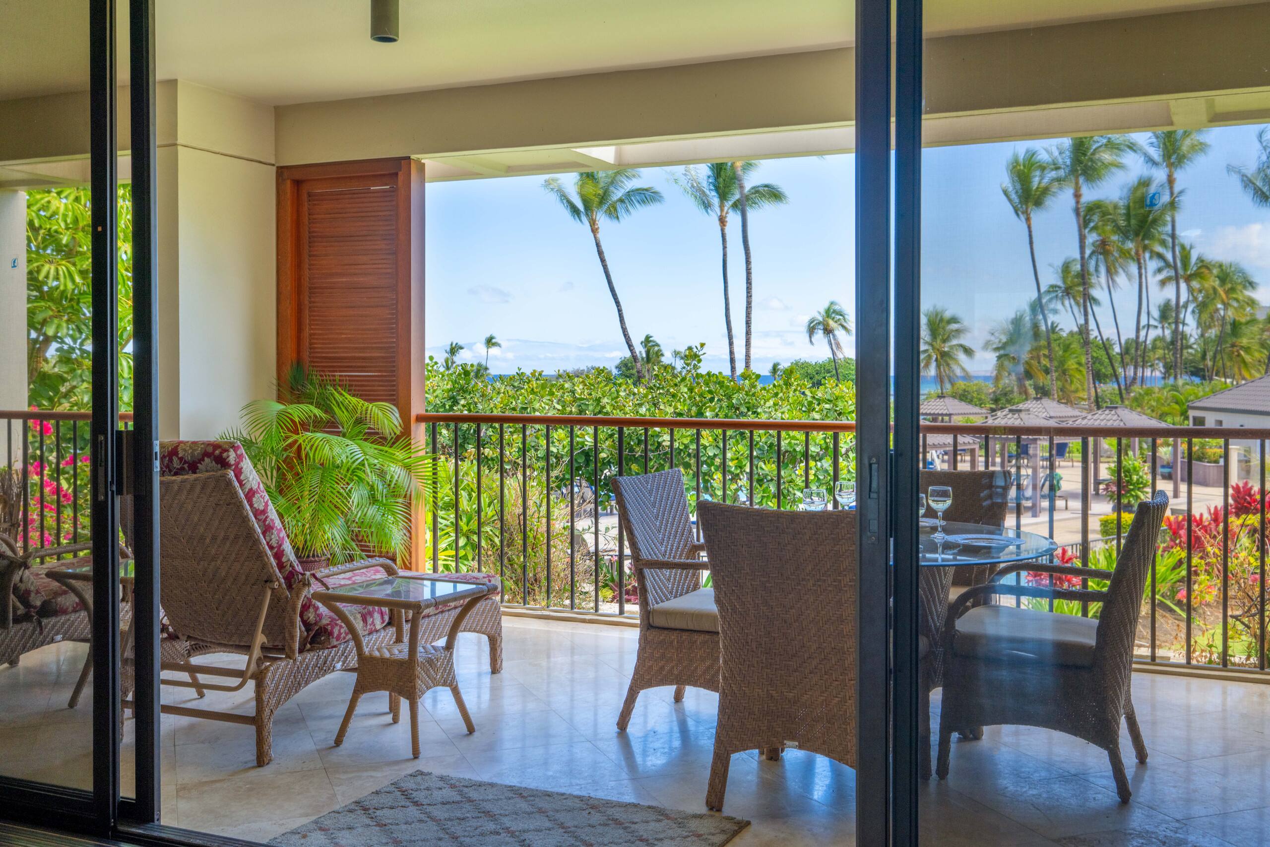 Condo in Waimea · ★4.75 · 2 bedrooms · 2 beds · 2.5 baths - Image 21