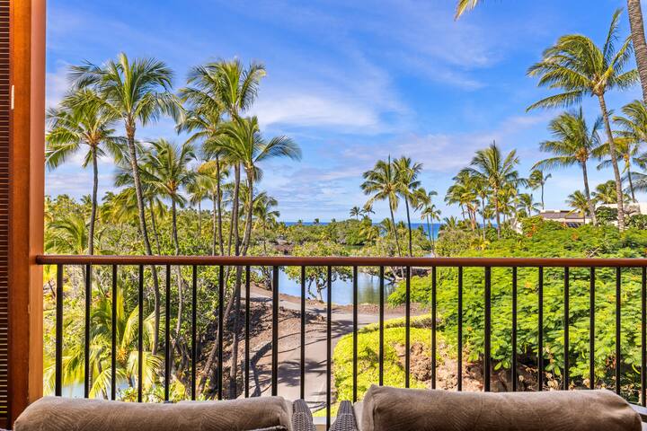 Top-Floor breathtaking views, close to beach!