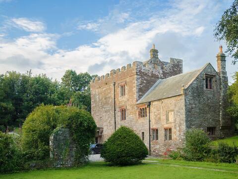 Whitehall Pele Tower