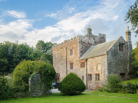 Whitehall Pele Tower
