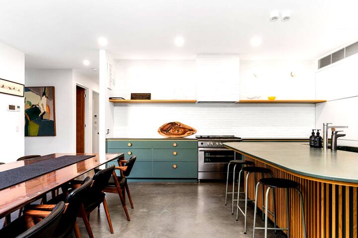 Barefoot Bay Villa gallery image 5