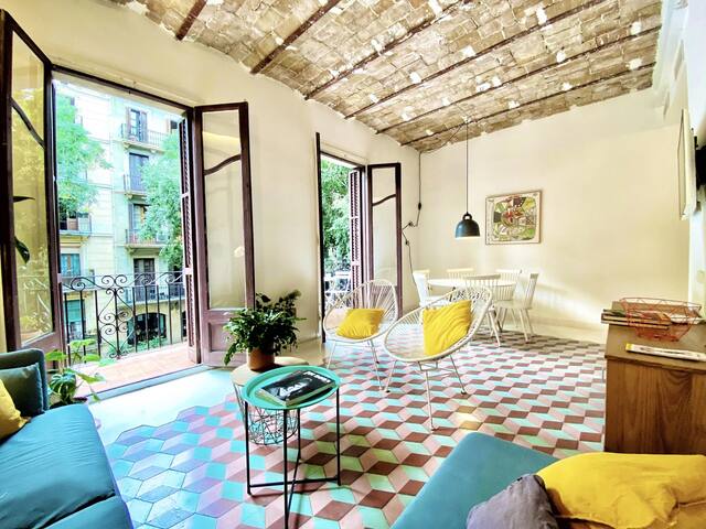 Tyche Apartment Barcelona