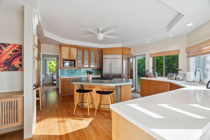 Imagine Hanalei Bay and Sunset Views gallery image 5