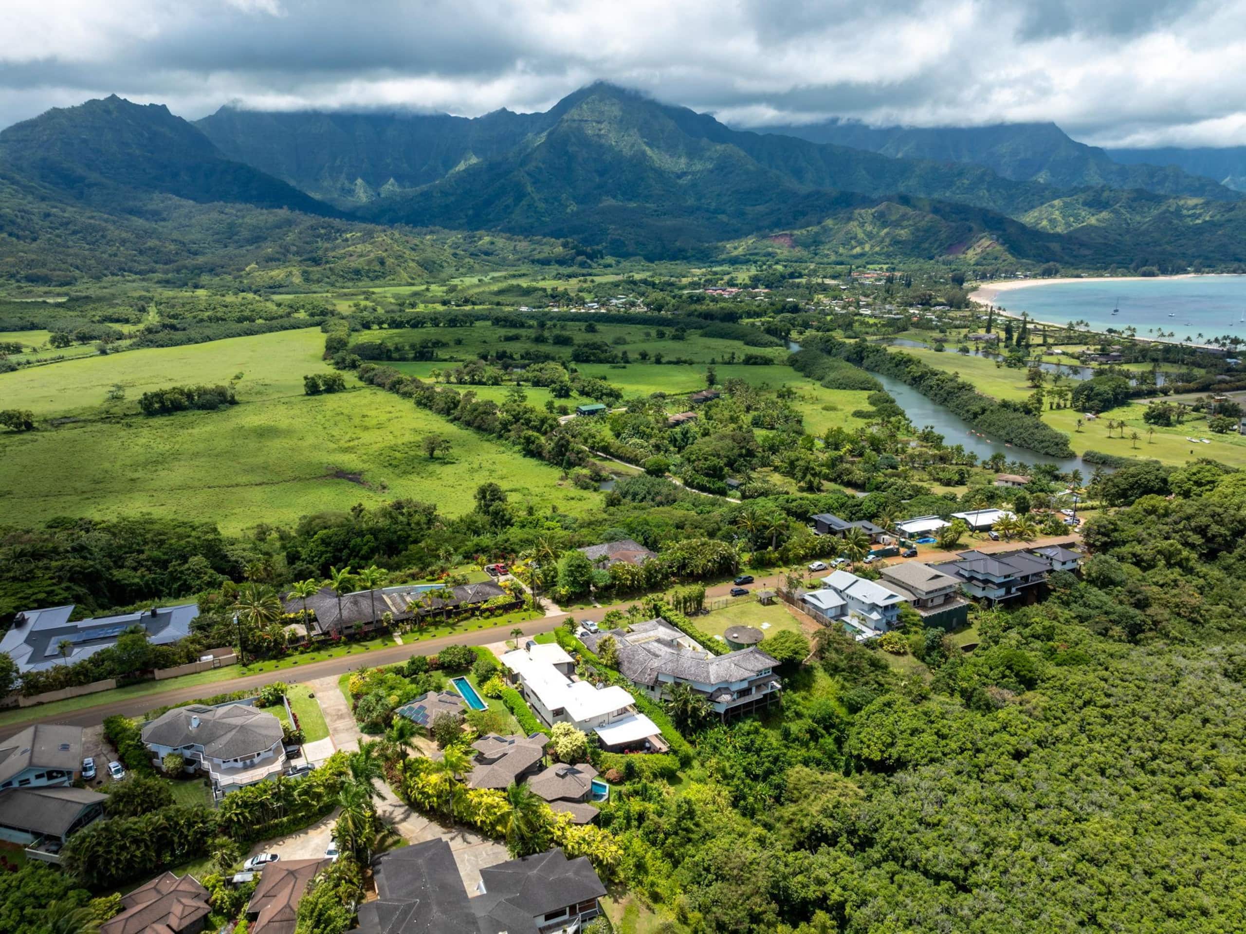 Home in Princeville · ★4.6 · 3 bedrooms · 4 beds · 2.5 baths - Image 1