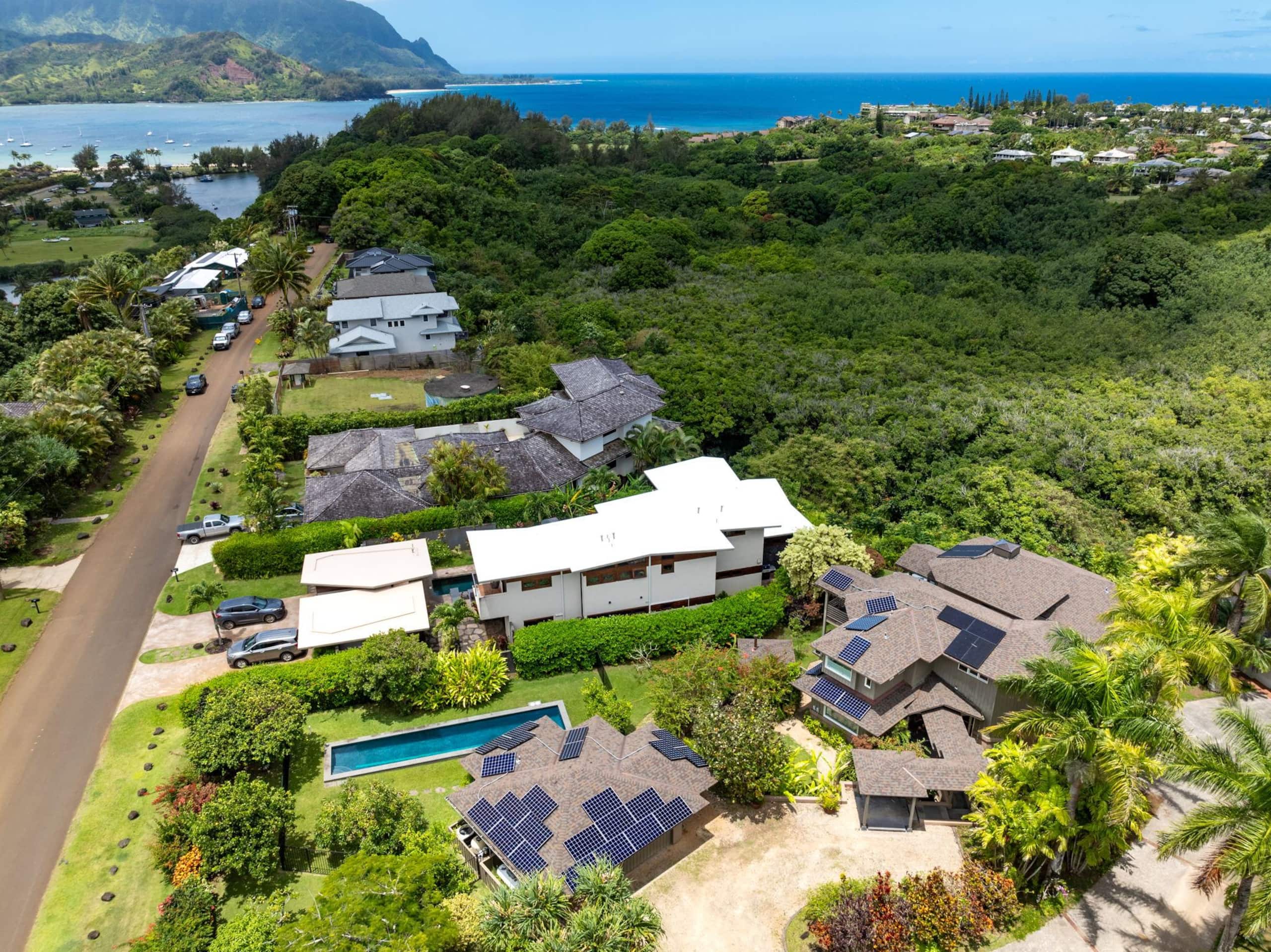 Home in Princeville · ★4.6 · 3 bedrooms · 4 beds · 2.5 baths - Image 39