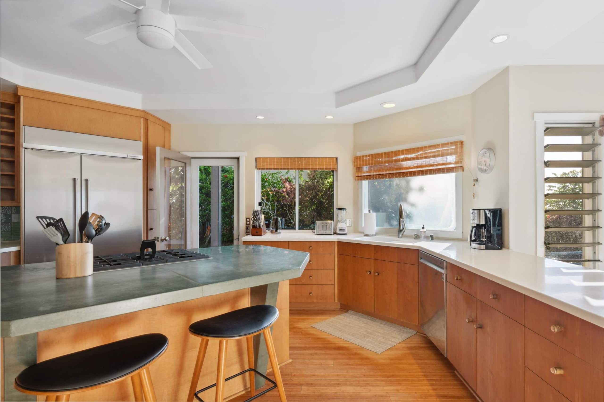 Home in Princeville · ★4.6 · 3 bedrooms · 4 beds · 2.5 baths - Image 6