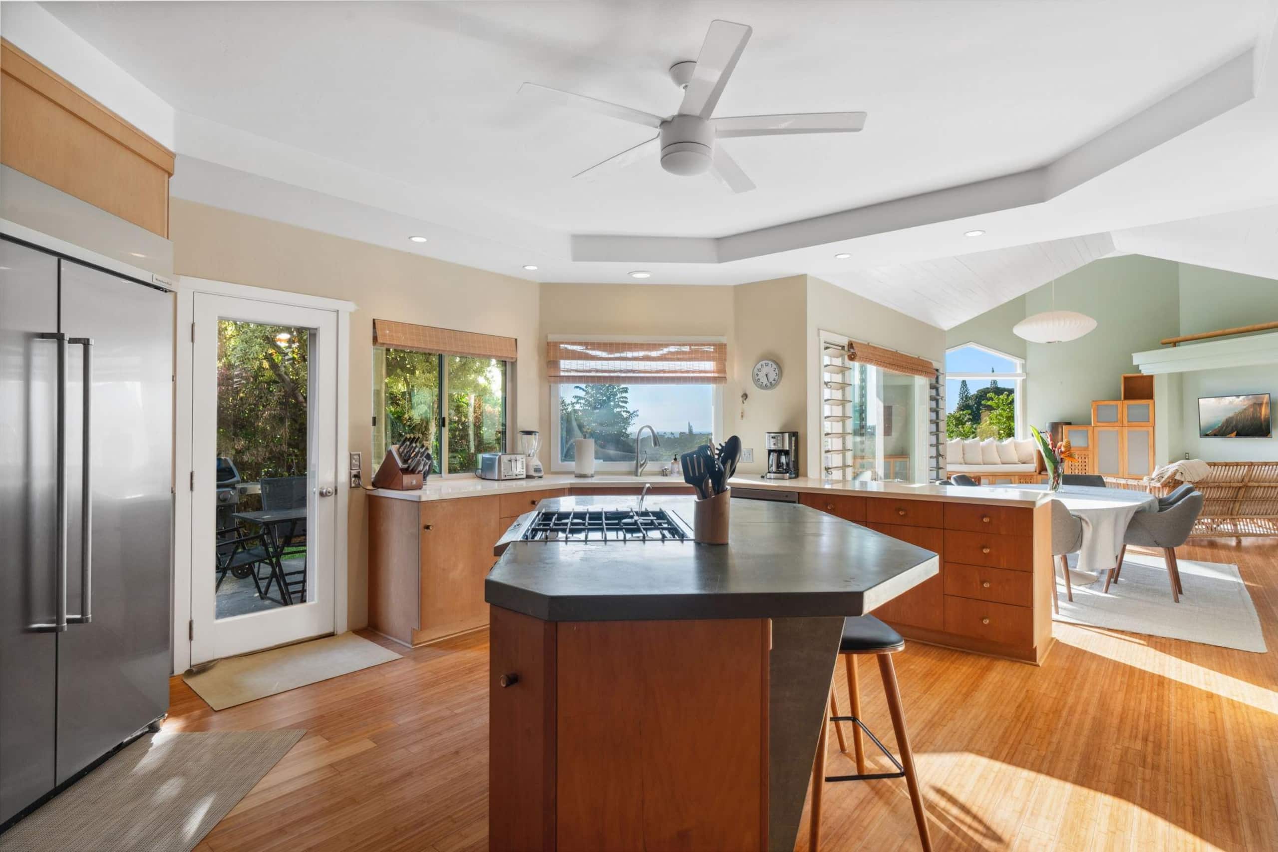 Home in Princeville · ★4.6 · 3 bedrooms · 4 beds · 2.5 baths - Image 14