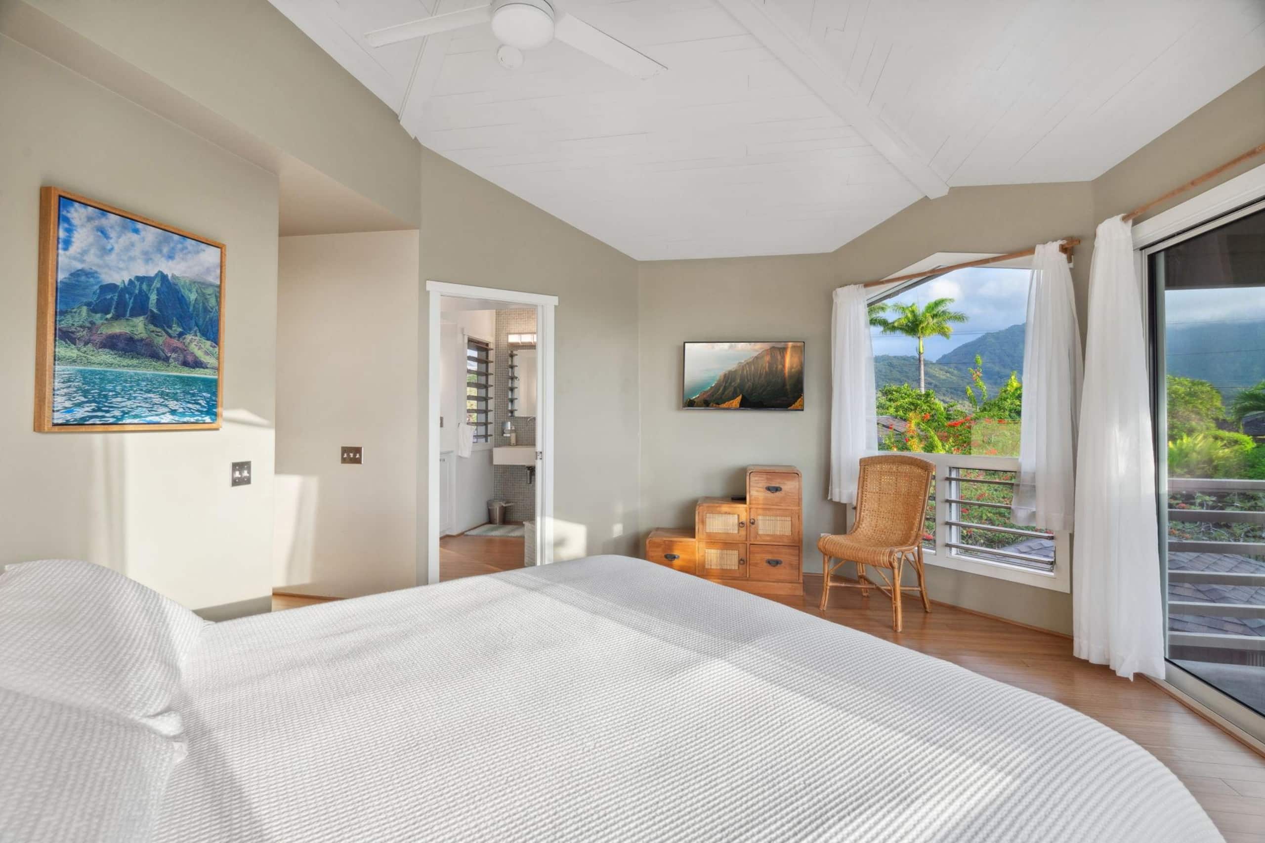 Home in Princeville · ★4.6 · 3 bedrooms · 4 beds · 2.5 baths - Image 17