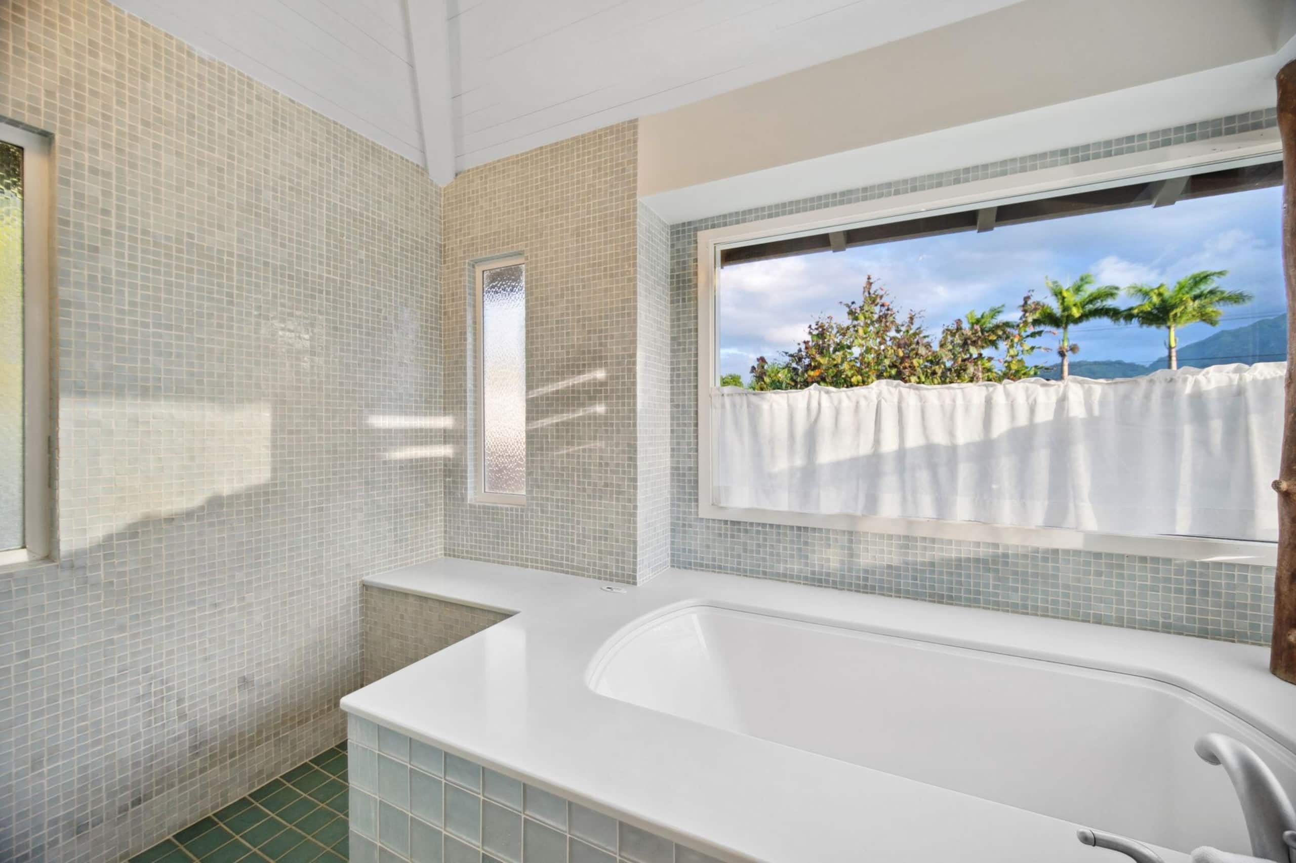 Home in Princeville · ★4.6 · 3 bedrooms · 4 beds · 2.5 baths - Image 19