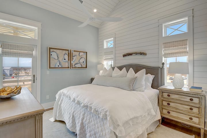 Основен суит с двойно легло king size, 3 - ти етаж. 