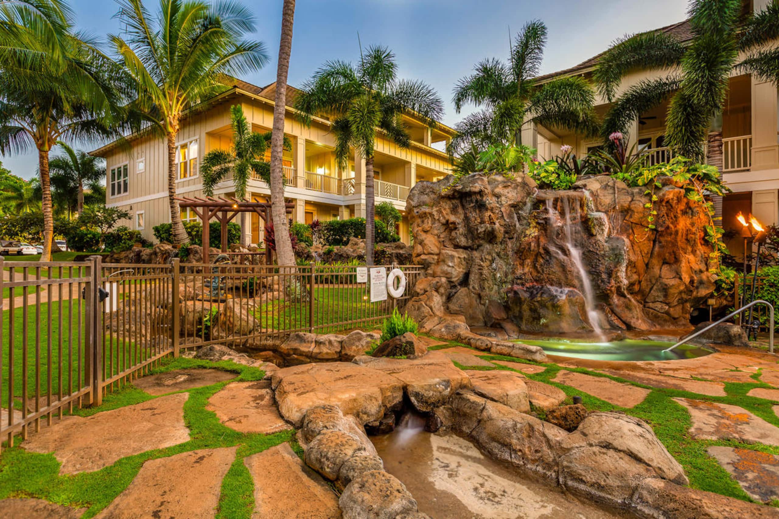 Condo in Koloa · ★4.7 · 3 bedrooms · 4 beds · 3 baths - Photo 14