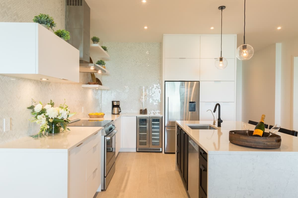 Luxury 1BR Ocean View Suite | Steps from Beach!
