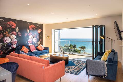 Fulmar - Beach House with Hot Tub