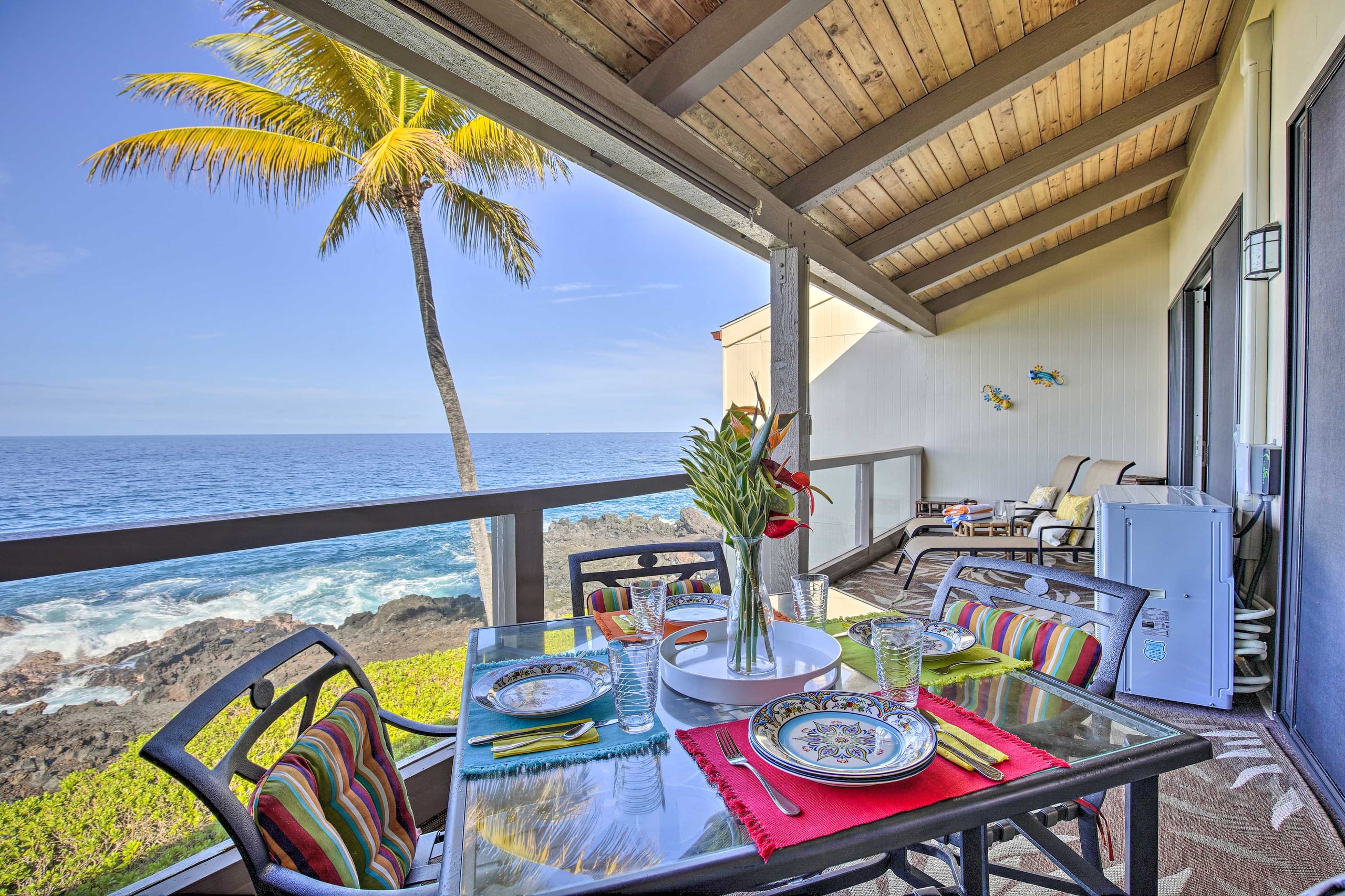 Condo in Kailua-Kona · ★4.8 · 2 bedrooms · 4 beds · 2 baths - Image 1