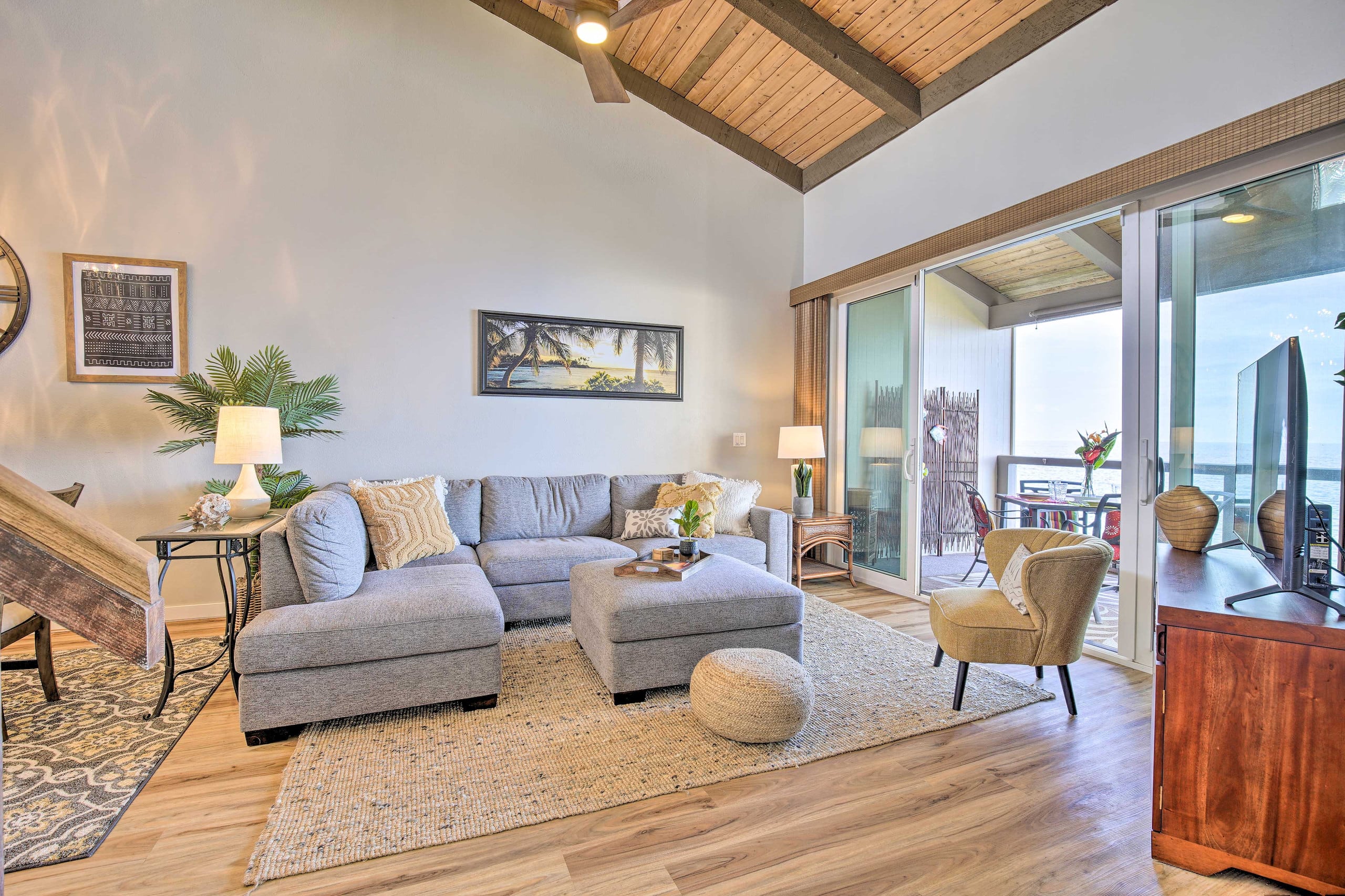 Condo in Kailua-Kona · ★4.8 · 2 bedrooms · 4 beds · 2 baths - Image 11