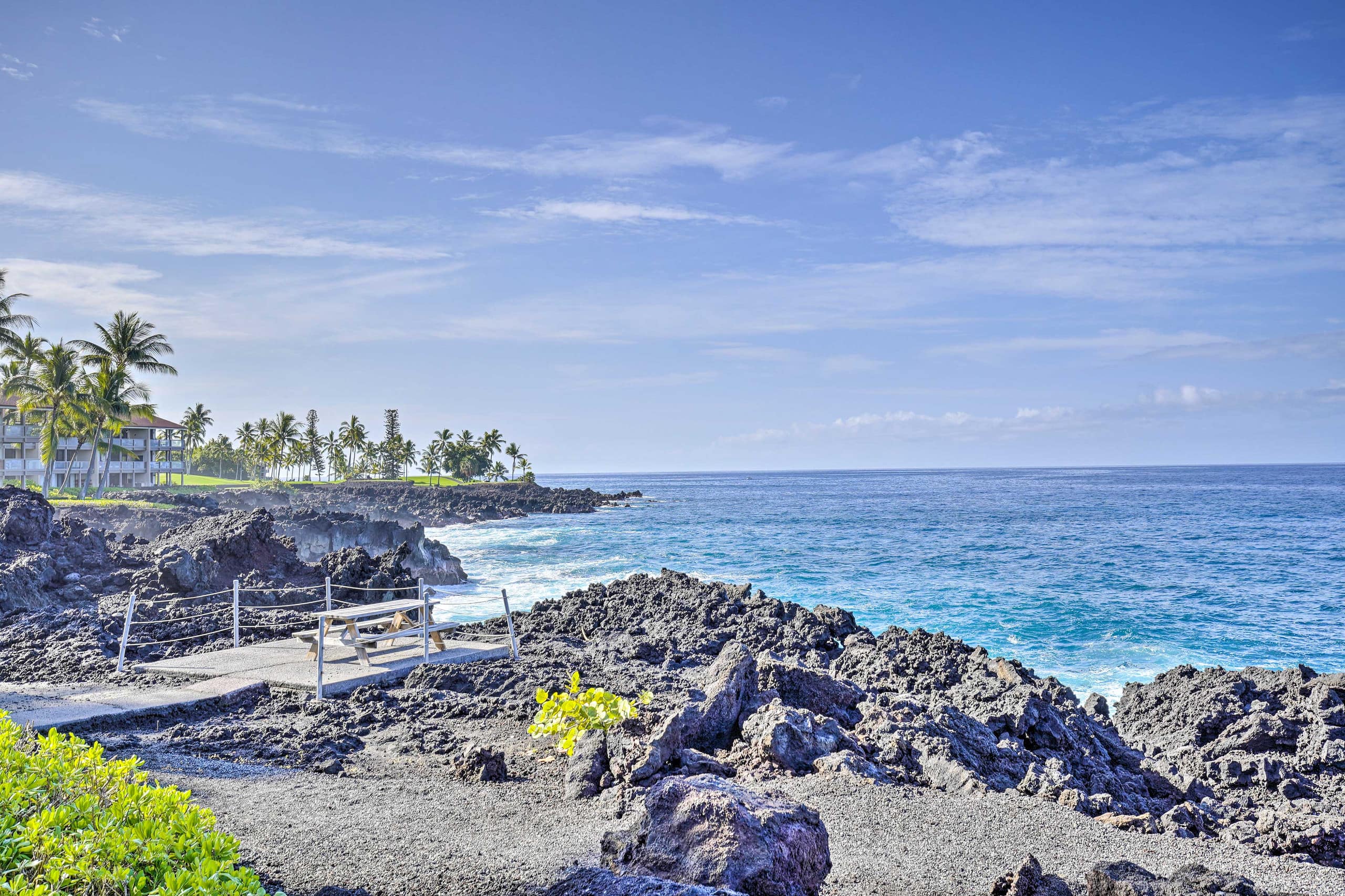 Condo in Kailua-Kona · ★4.8 · 2 bedrooms · 4 beds · 2 baths - Image 37