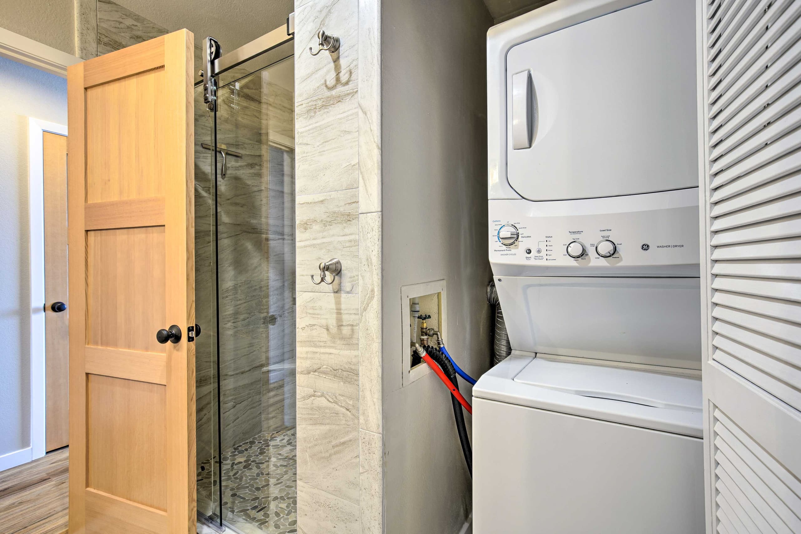 Condo in Kailua-Kona · ★4.8 · 2 bedrooms · 4 beds · 2 baths - Image 20