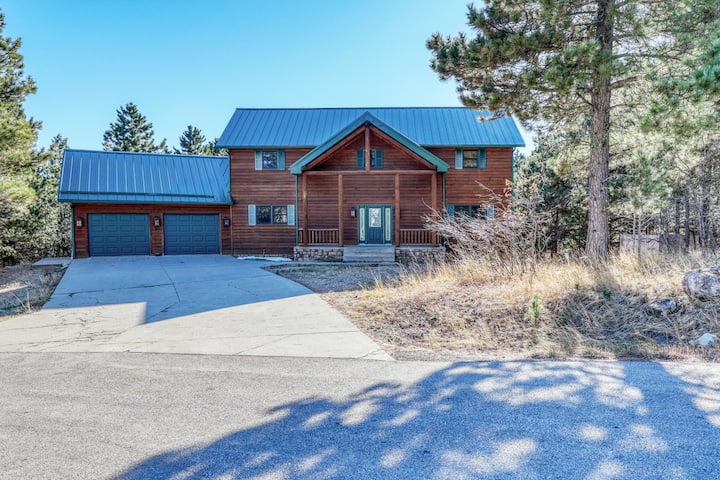 Pine Hollow Lodge - Beautiful 5 Bedroom Lodge! - Deadwood, SD