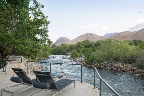 The Kern River House: Lookout Kernville Waterfront