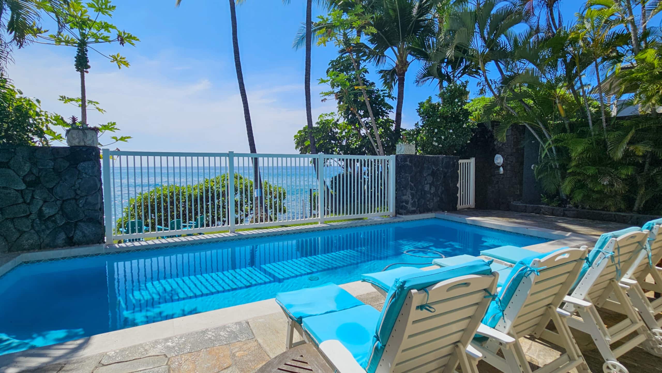 Home in Kailua-Kona · ★4.49 · 4 bedrooms · 5 beds · 3 baths - Image 8