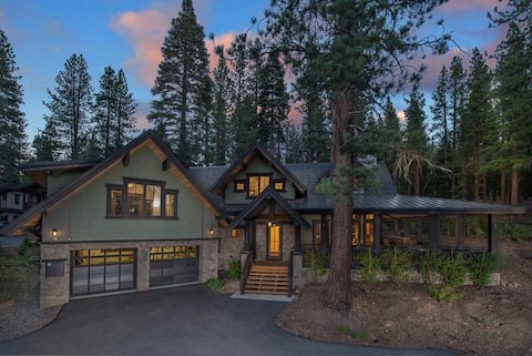Truckee Luxury Retreat*Sleeps 10+