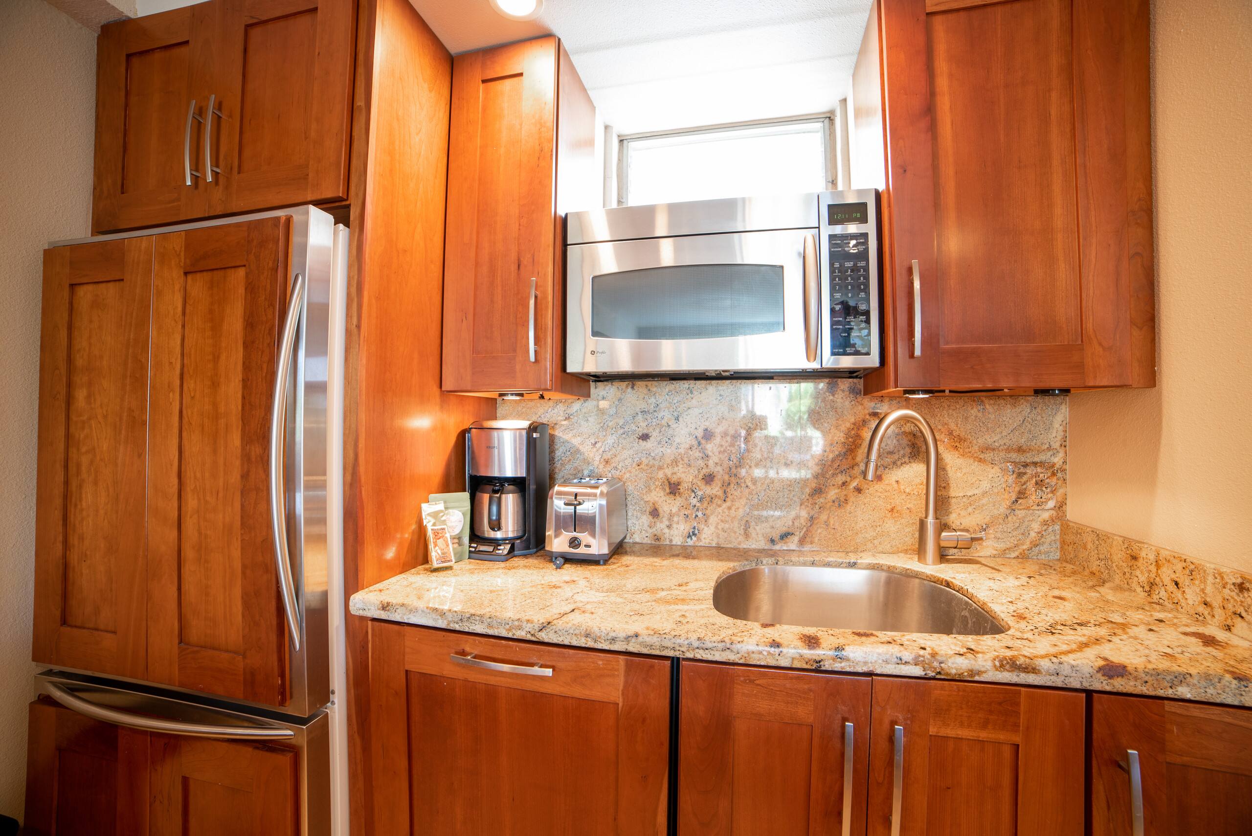Condo in Kihei · ★5.0 · 1 bedroom · 2 beds · 2 baths - Image 11