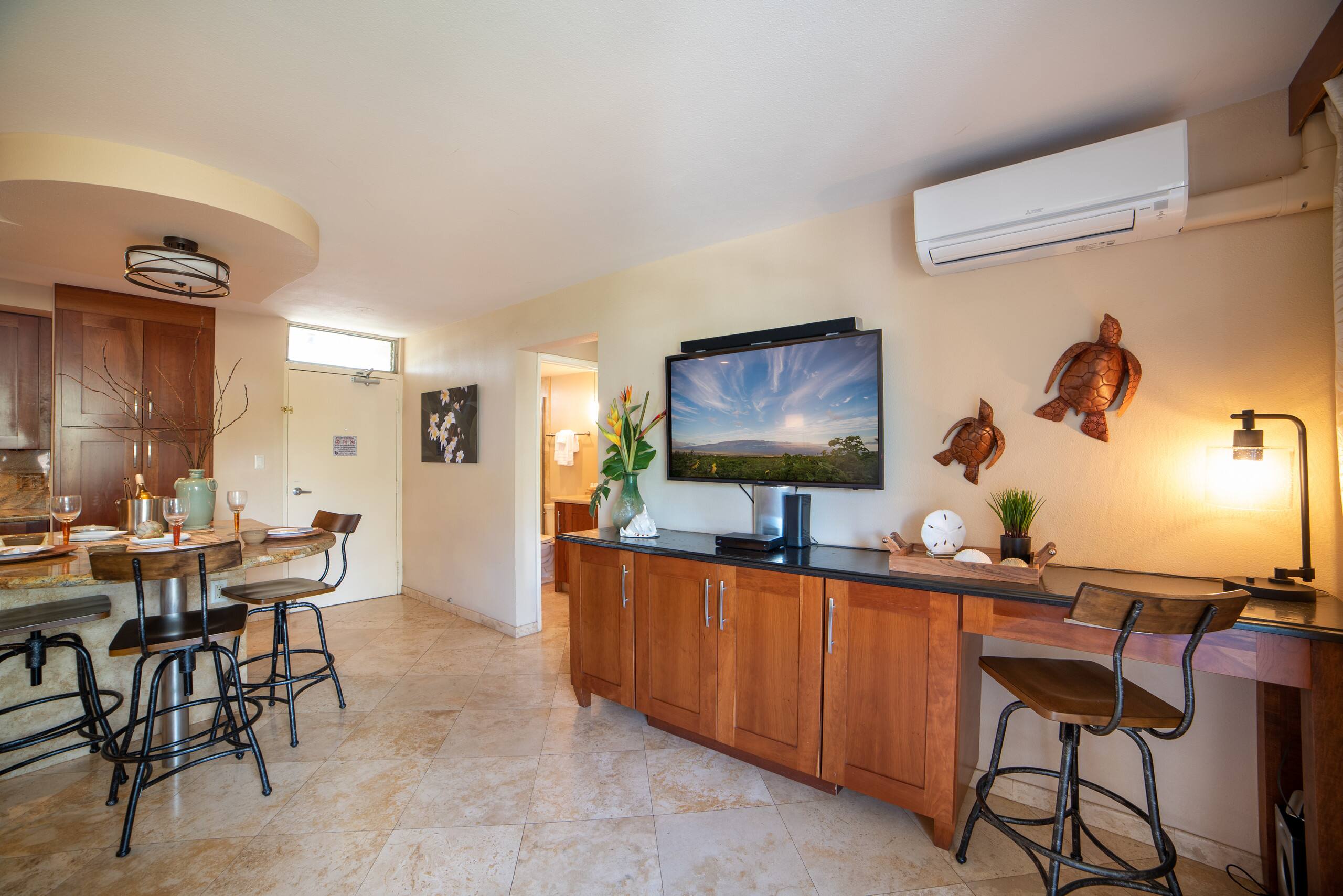 Condo in Kihei · ★5.0 · 1 bedroom · 2 beds · 2 baths - Image 6