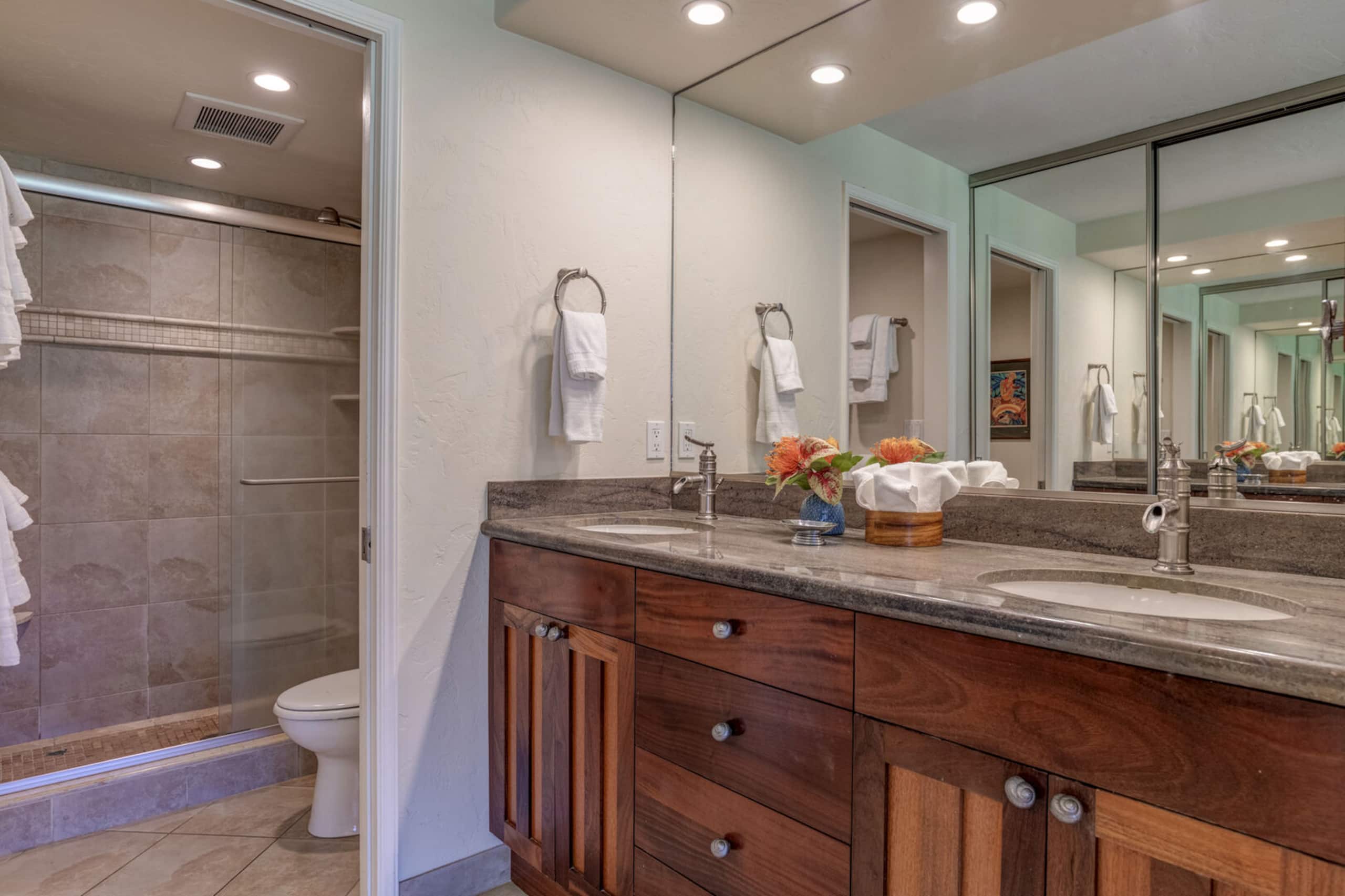 Condo in Lahaina · ★4.3 · 2 bedrooms · 4 beds · 2 baths - Image 18