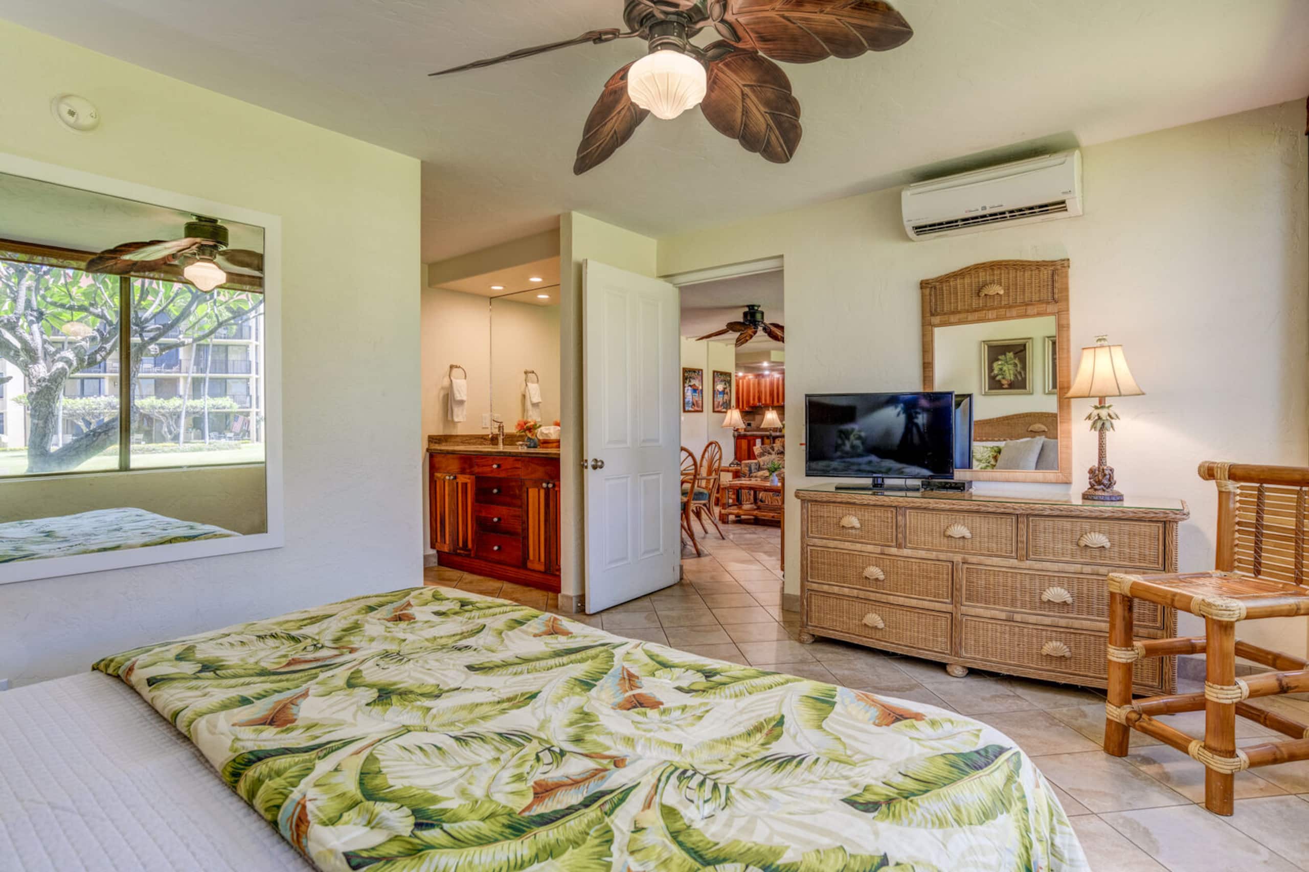 Condo in Lahaina · ★4.3 · 2 bedrooms · 4 beds · 2 baths - Image 16