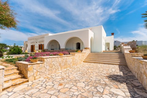 Top Airbnb: Villa Giusy by BarbarHouse in Taviano