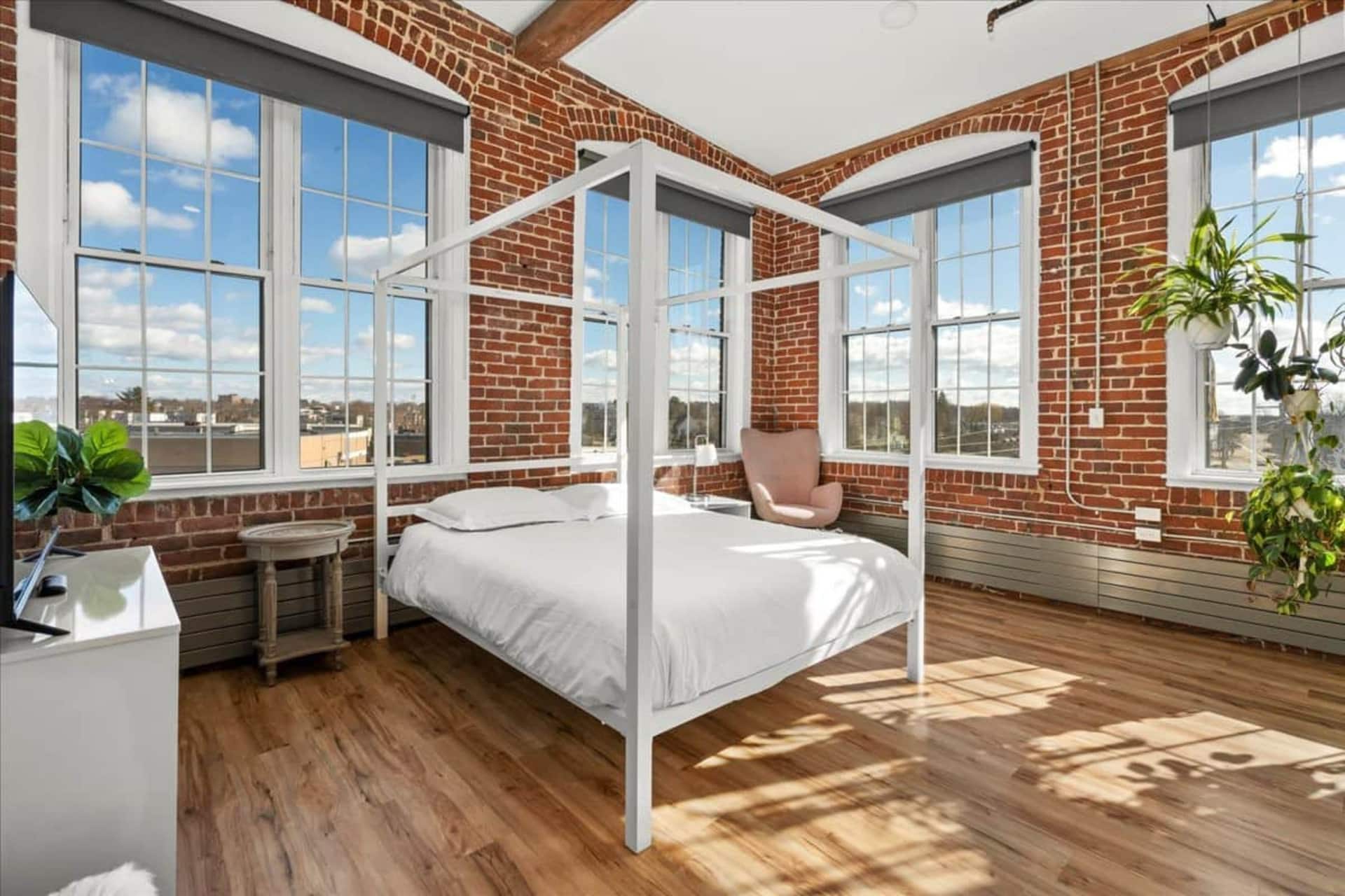 Unit 422: a Boho Paradise