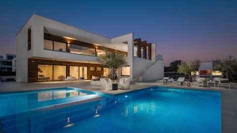 Villa Old Olive Ottava with Pool