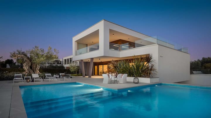 Villa Old Olive Prima With Pool - Peroj