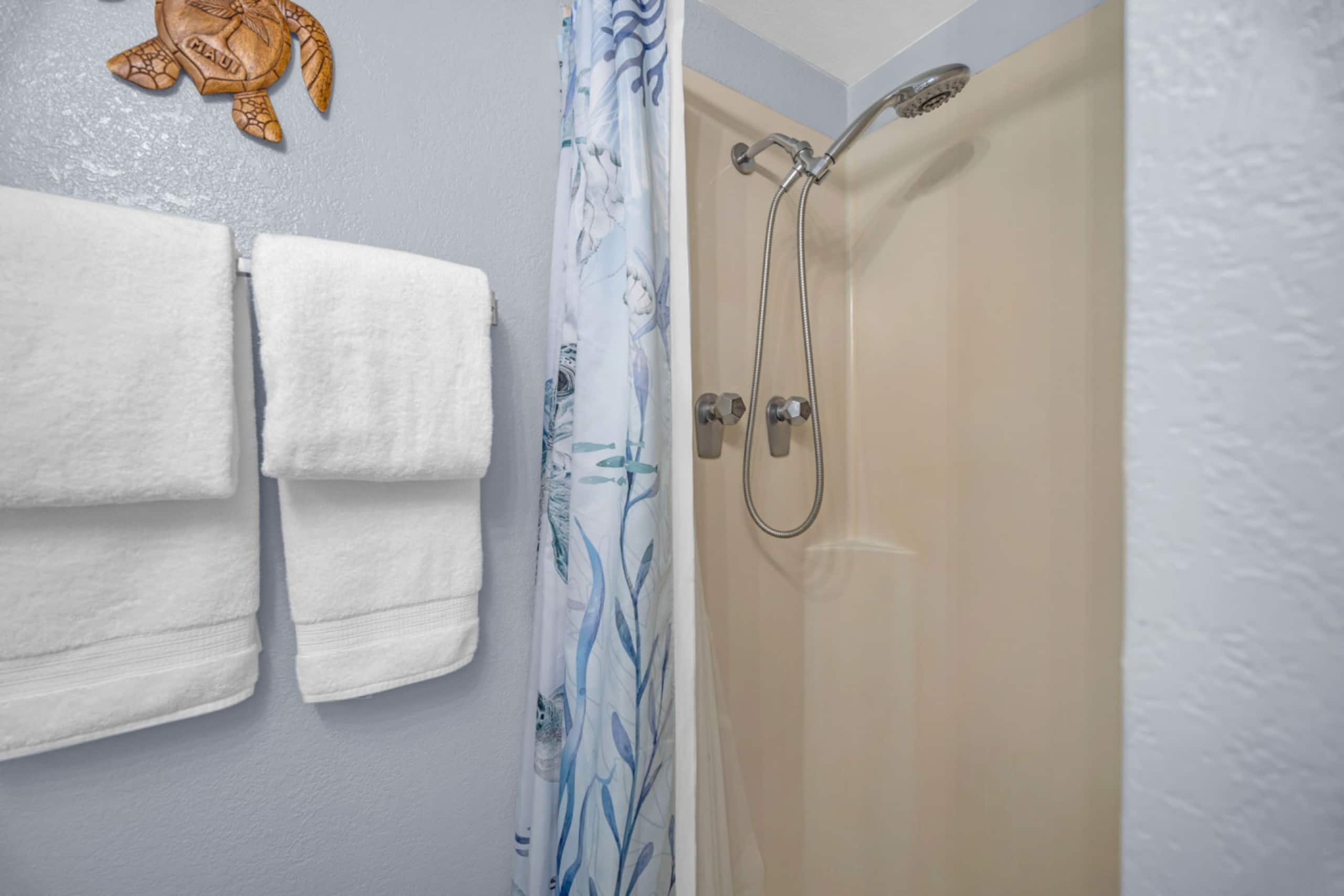 Condo in Kihei · ★4.65 · 2 bedrooms · 2 beds · 2 baths - Image 11