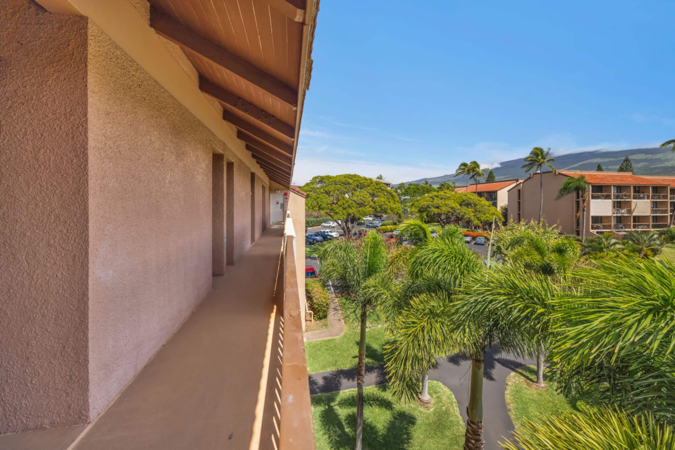 Condo in Kihei · ★4.65 · 2 bedrooms · 2 beds · 2 baths - Image 31