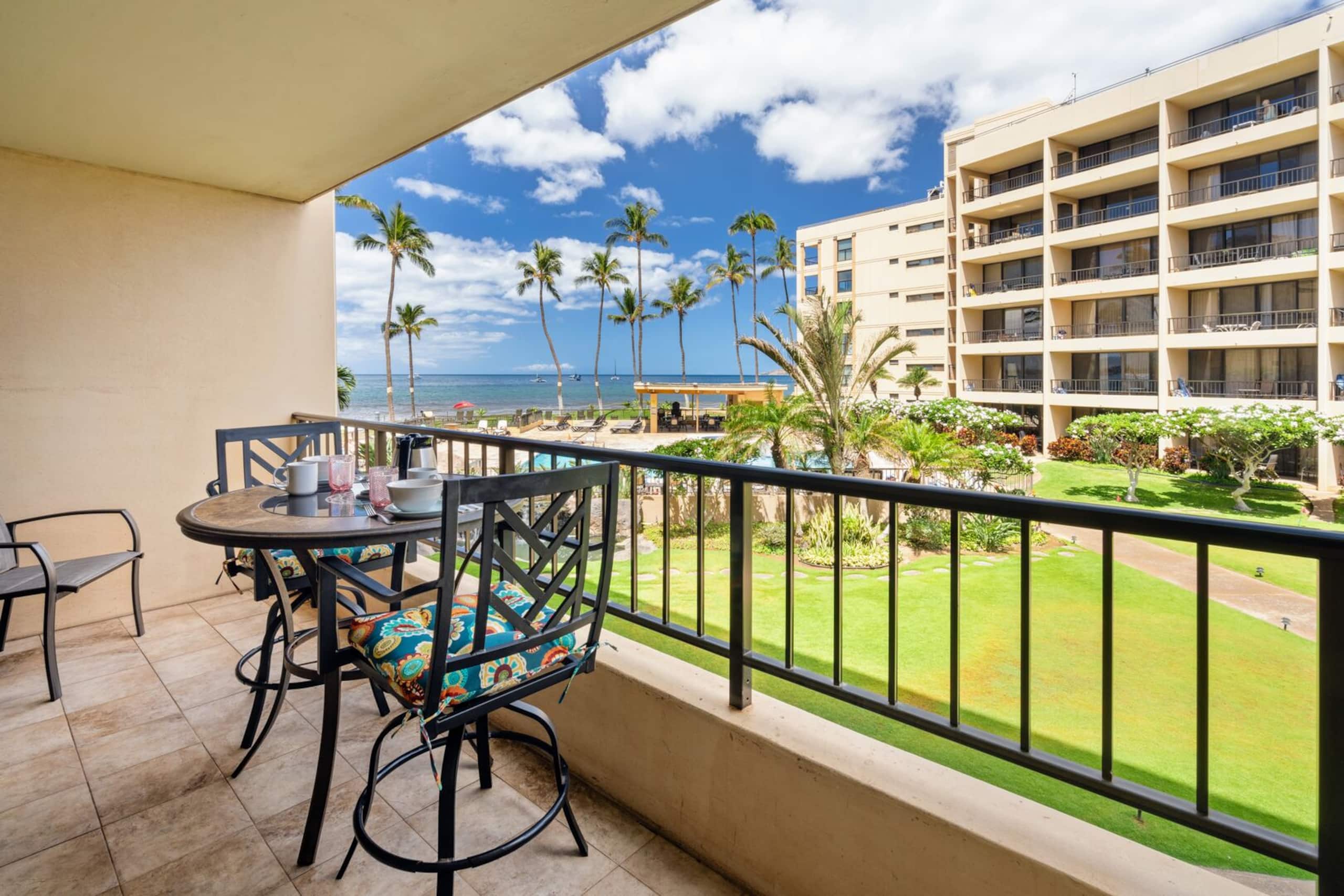 Condo in Kihei · ★4.86 · 1 bedroom · 2 beds · 1 bath - Image 4